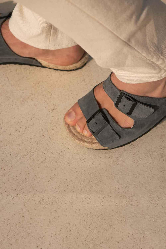 Manebi | Hamptons Nordic Sandals Carbon Grey 3 | Milagron