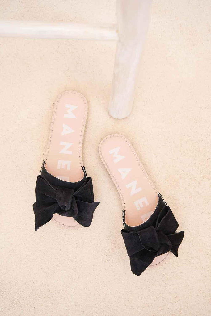 Manebi | Hamptons Sandals with Bow Black 6 | Milagron