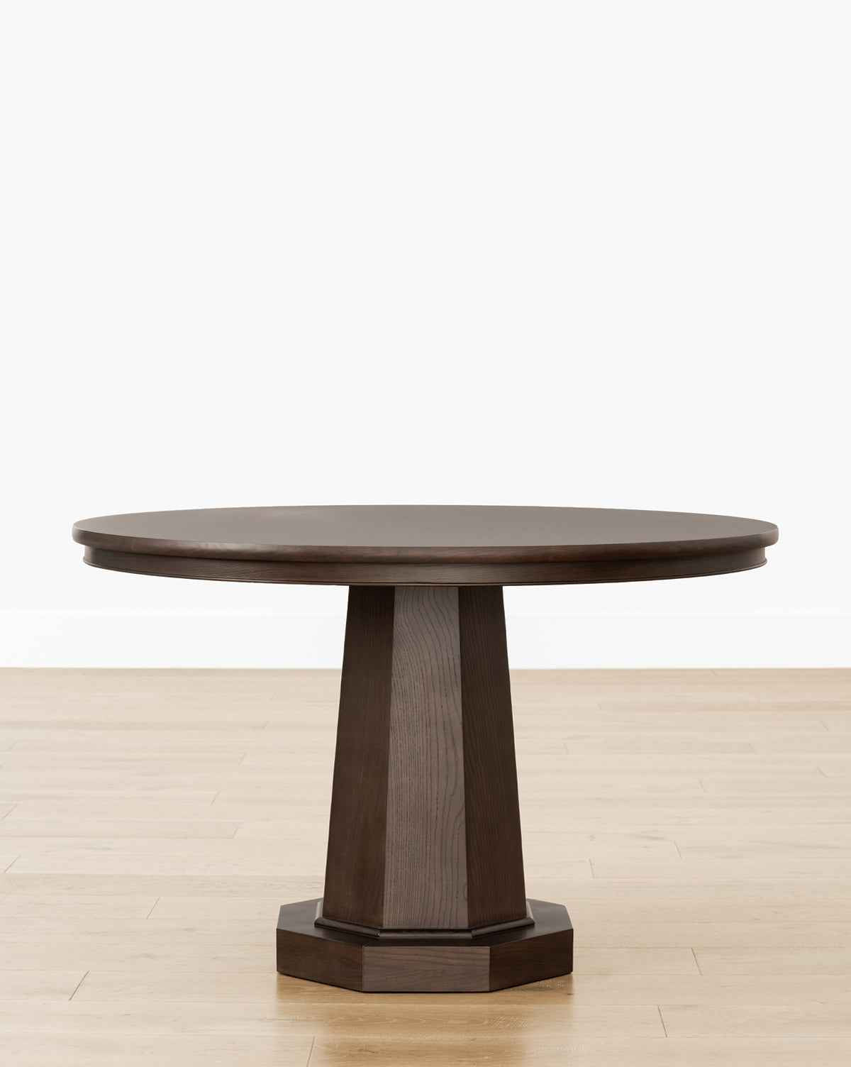 Winslow Yemek Masası Ahşap Pedestal