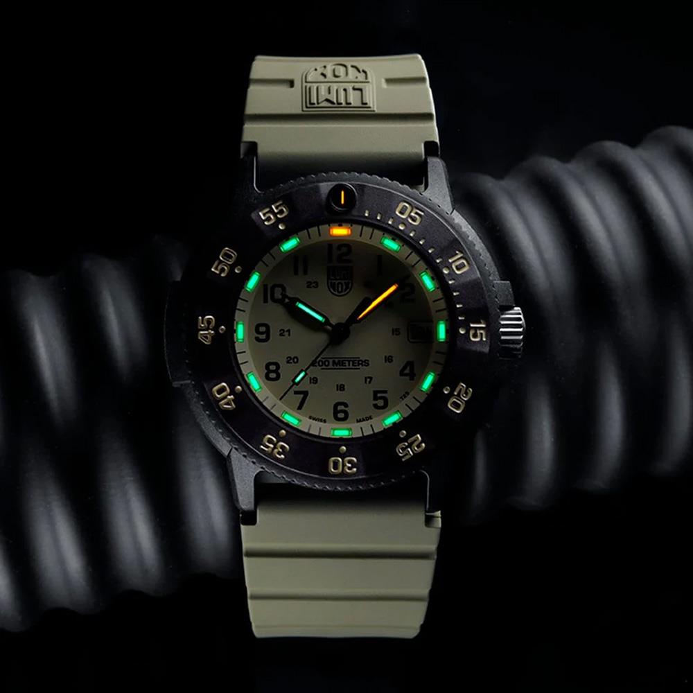 Xs.3010.Evo.S Original Navy Seal 3000 Serisi Erkek Kol Saati