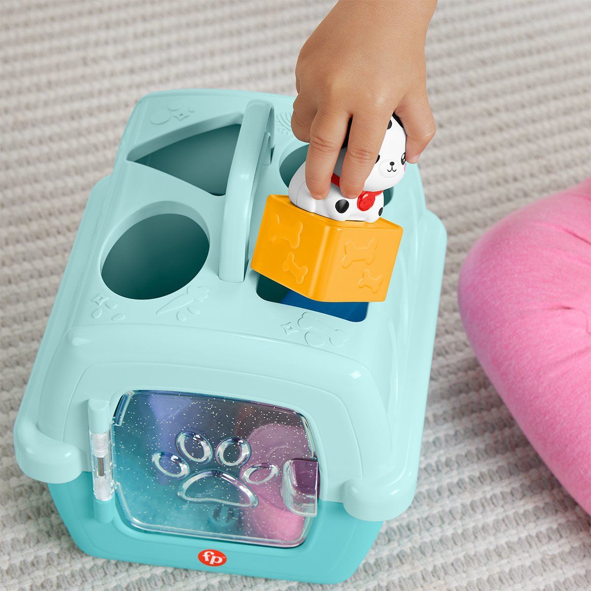 Htw93 Fisher-Price Hayvan Dostlarımın Çantası