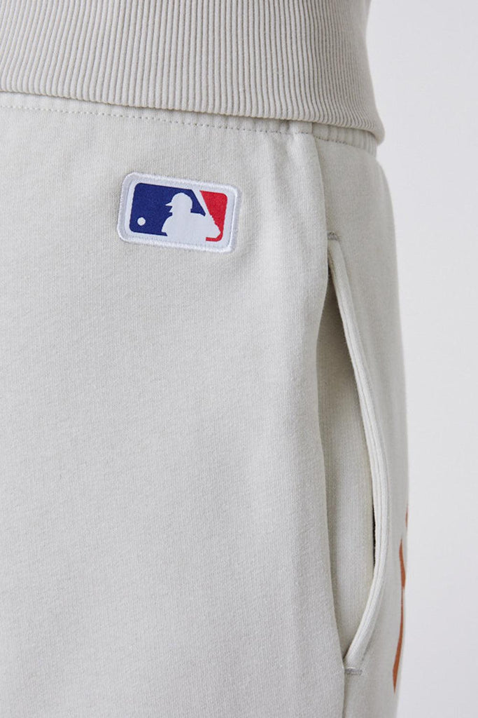 New Era | MLB League Essential Relaxed Jogger 4 | Milagron