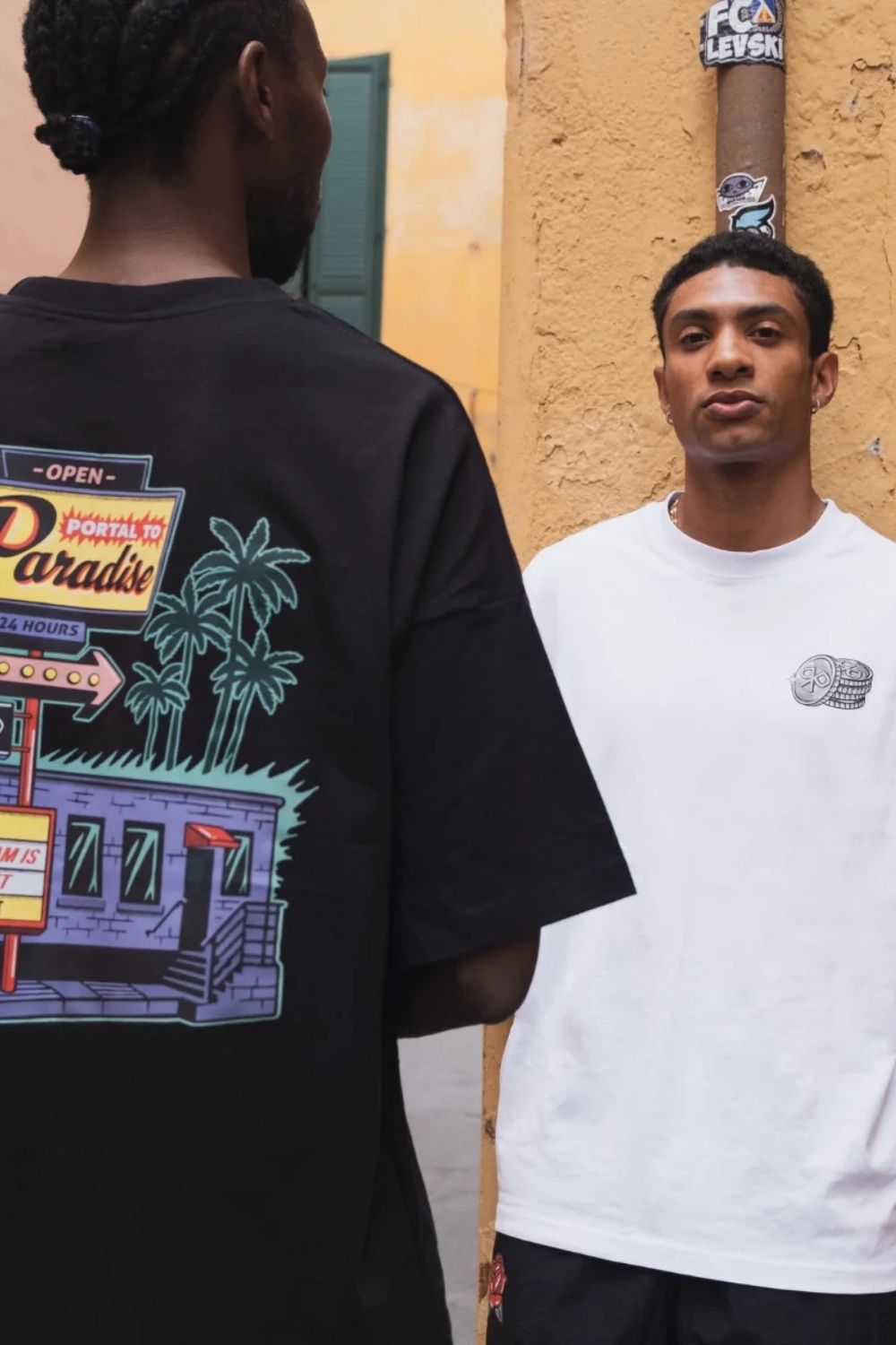 Portal To Paradise Siyah Unisex T-Shirt - 3