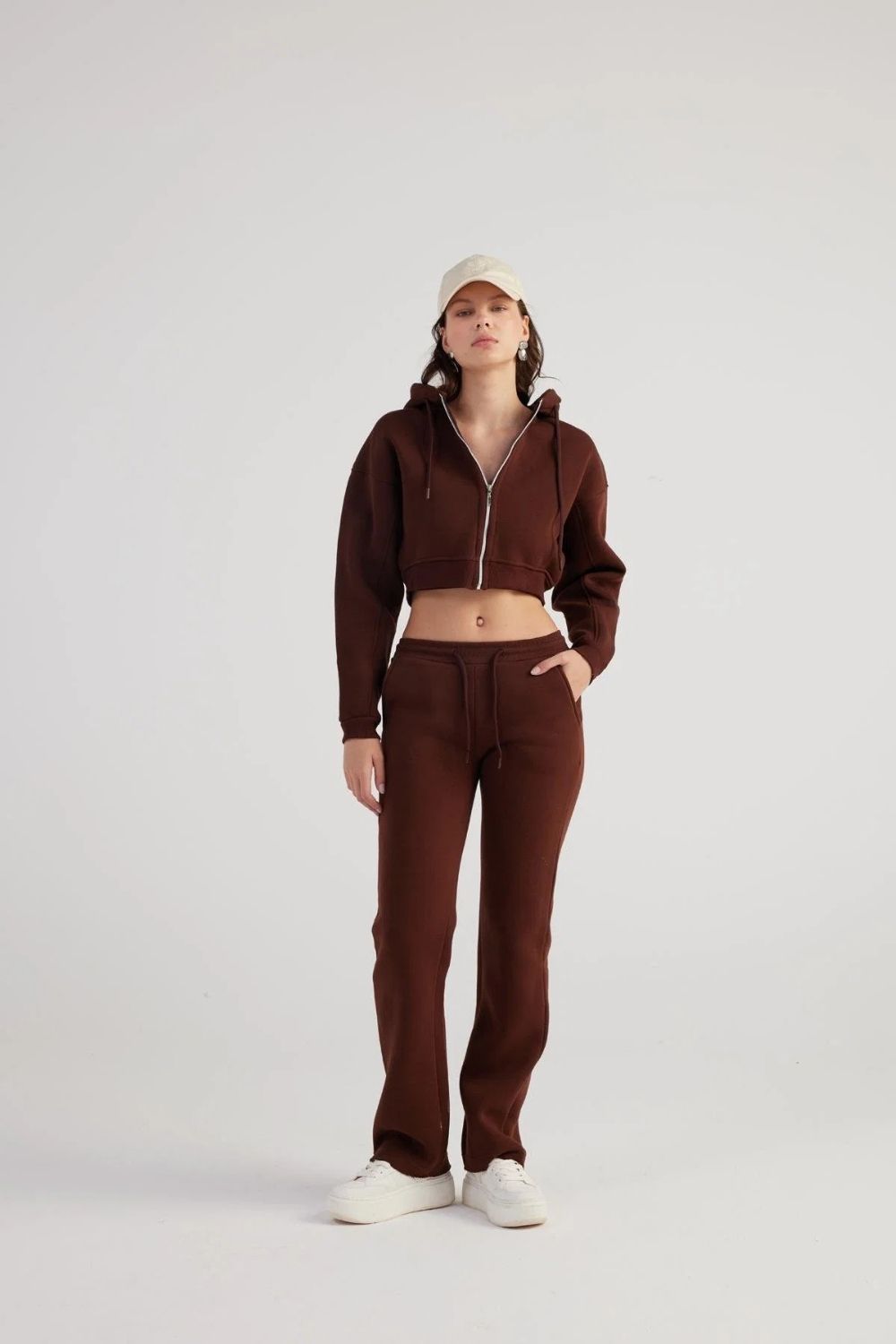 Kadın Kahverengi Kapüşonlu Uzun Kol Fermuarlı Crop Mixed Sweat - 0