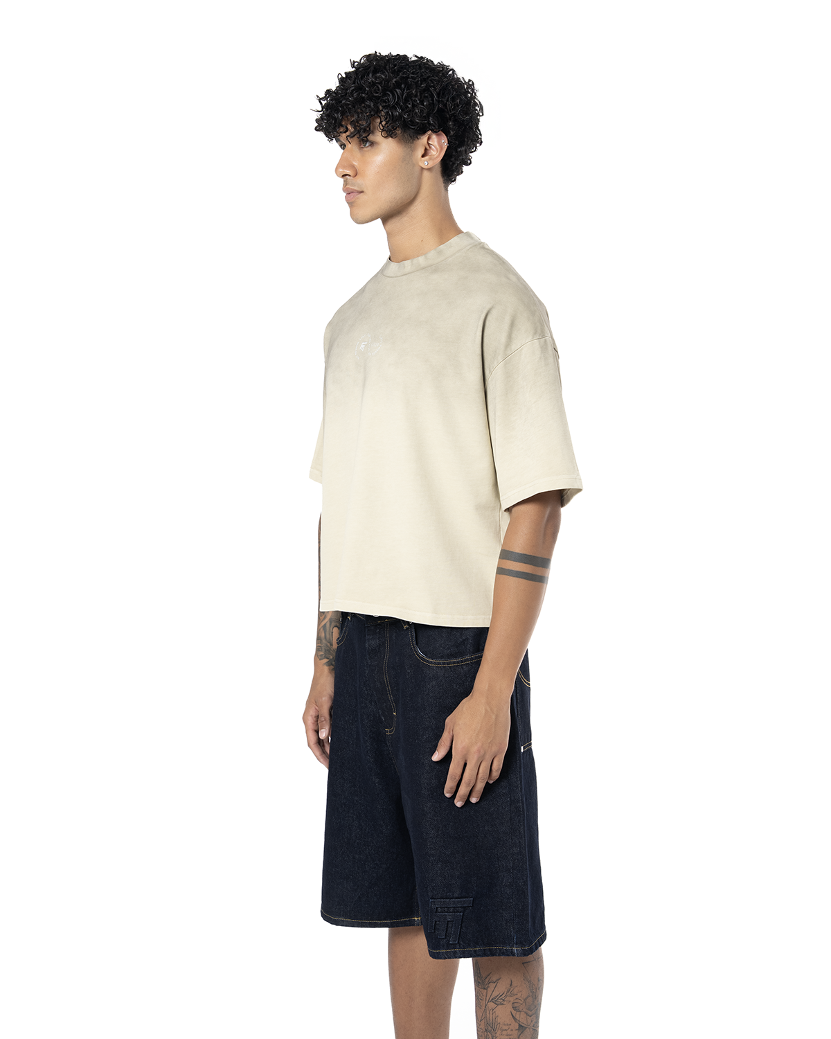 Unisex Boxy Fit Yıkamalı Sprey Efektli Baskılı Tişört - Latte - 1