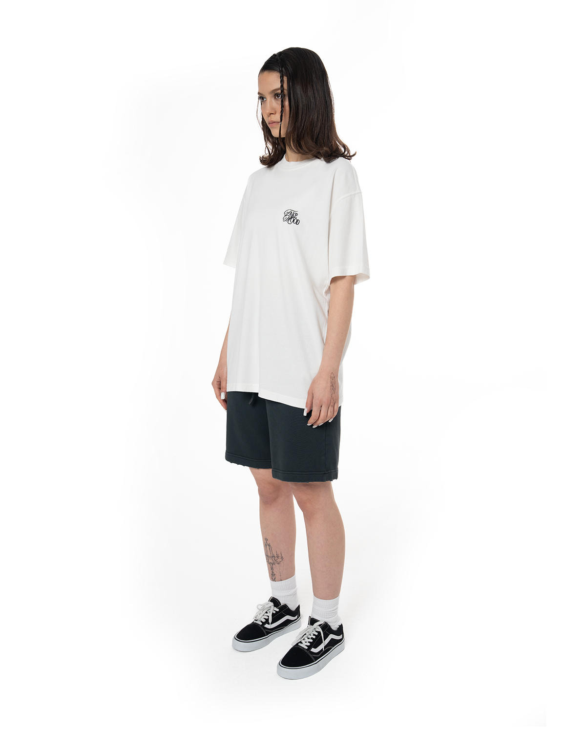 Kadın Oversize Fakemood Nakışlı Tişört - Beyaz - 1