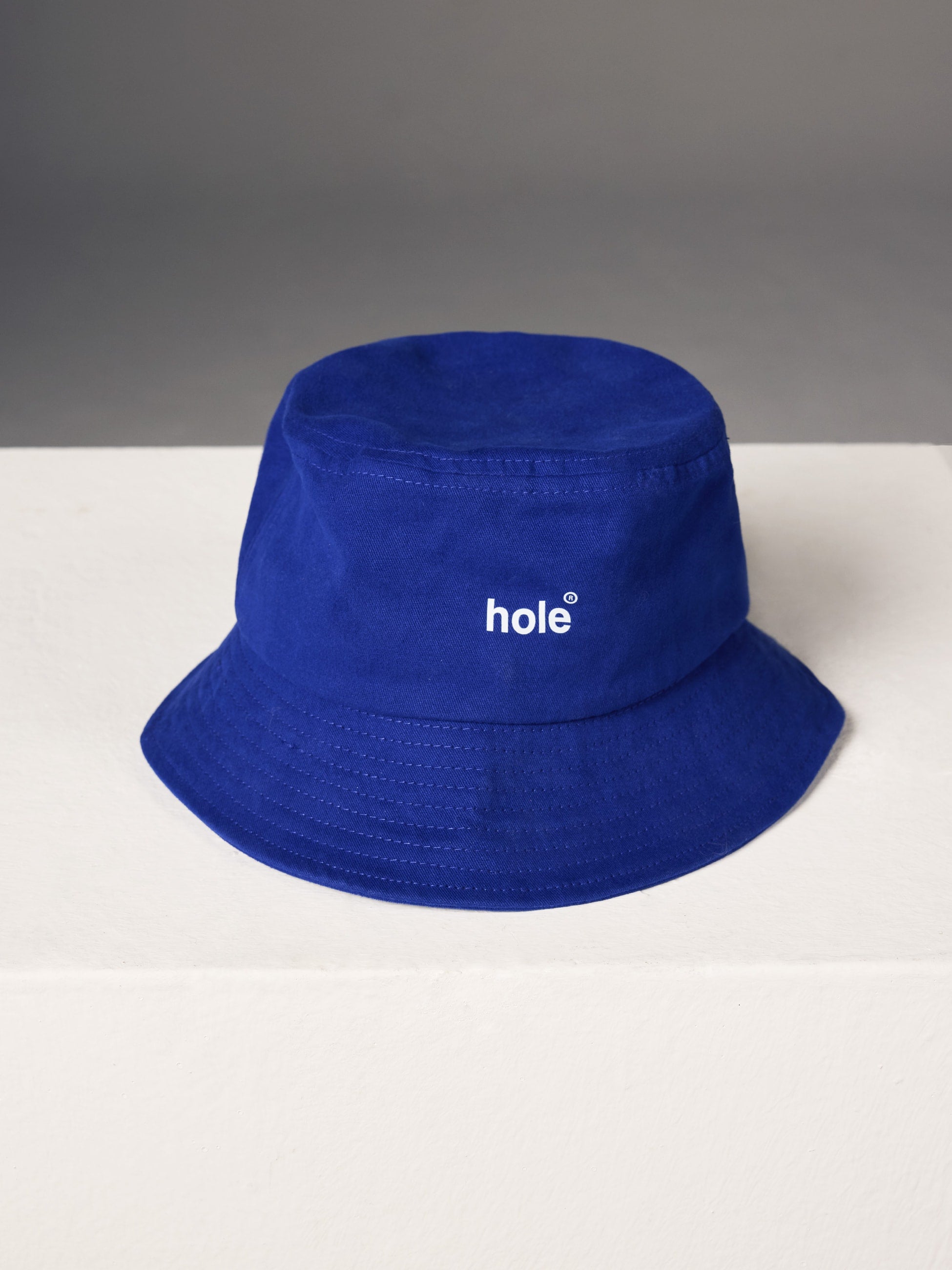 Hole Nakışlı Kova Şapka - 1