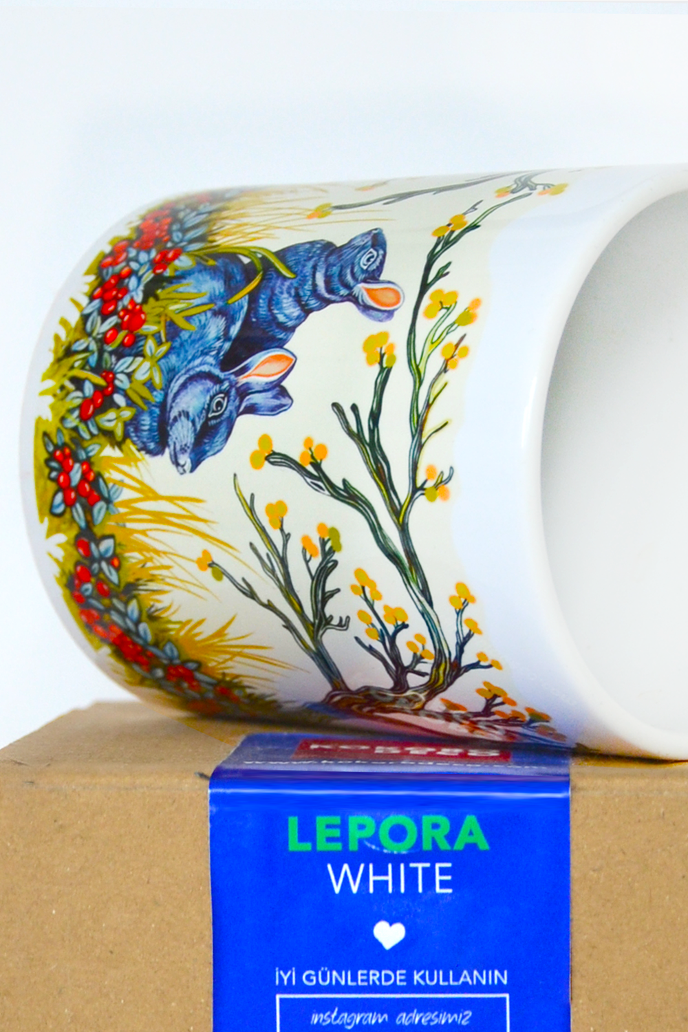 Lepora | Tavşan Ve Doğa Desenli | Özel Tasarım Porselen Kupa – 330ml - 4