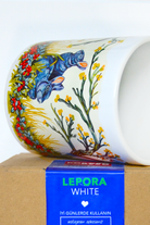 Lepora | Tavşan Ve Doğa Desenli | Özel Tasarım Porselen Kupa – 330ml - 4