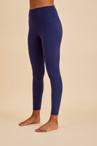 Amarelle-Sportive Lacivert Light Touch Uzun Toparlayıcı Spor Taytı-Activewear-6-Milagron.com