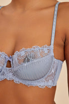 Amarelle-Paris Gri Mavi Balenli Dantelli Dolgusuz Toparlayıcı Balkonet Sütyen-Top-6-Milagron.com