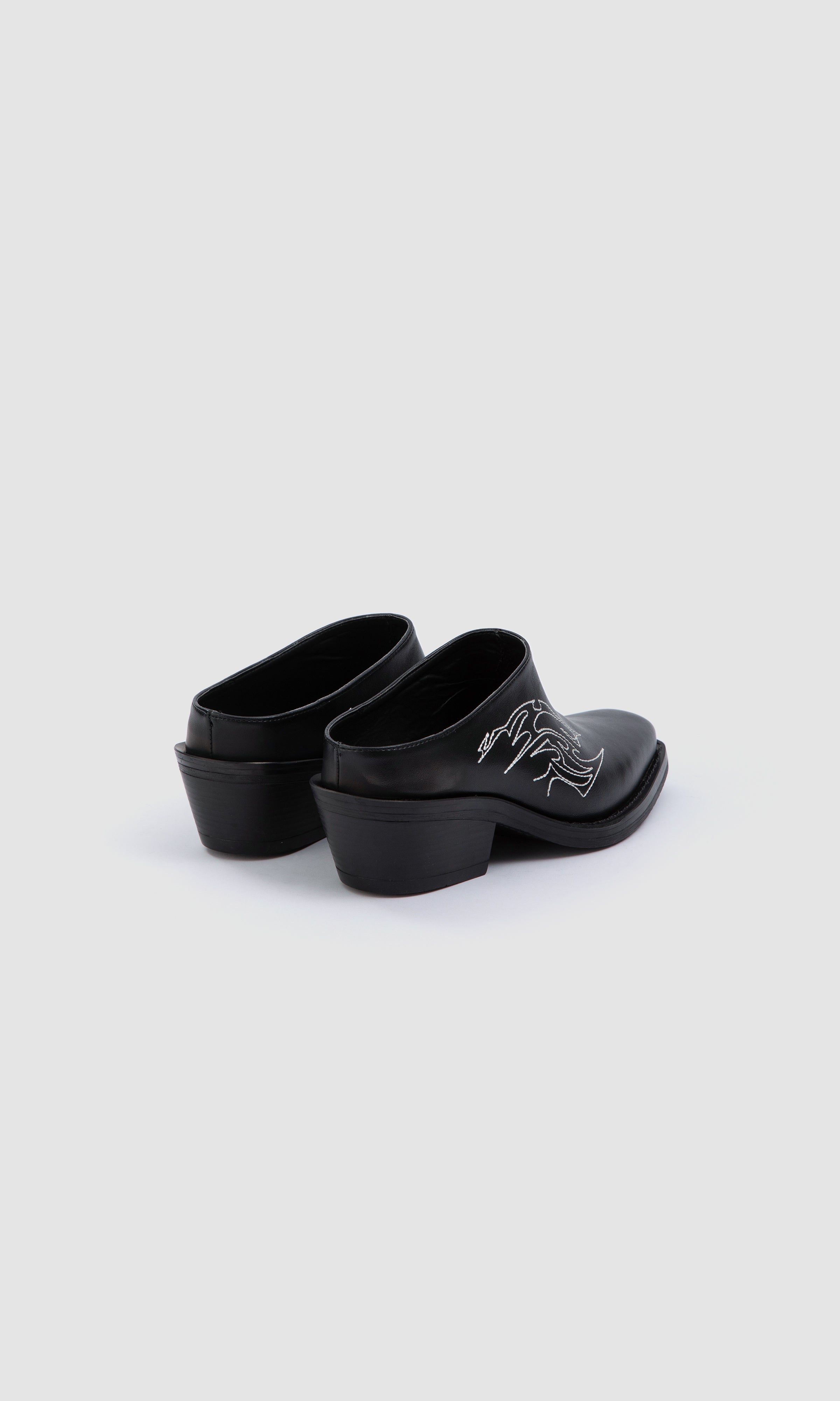 Regan Mule - Black