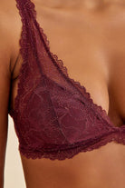 Amarelle-Roma Bordo Balensiz Dantelli Dolgusuz Üçgen Bralet Sütyen-Sütyen-6-Milagron.com