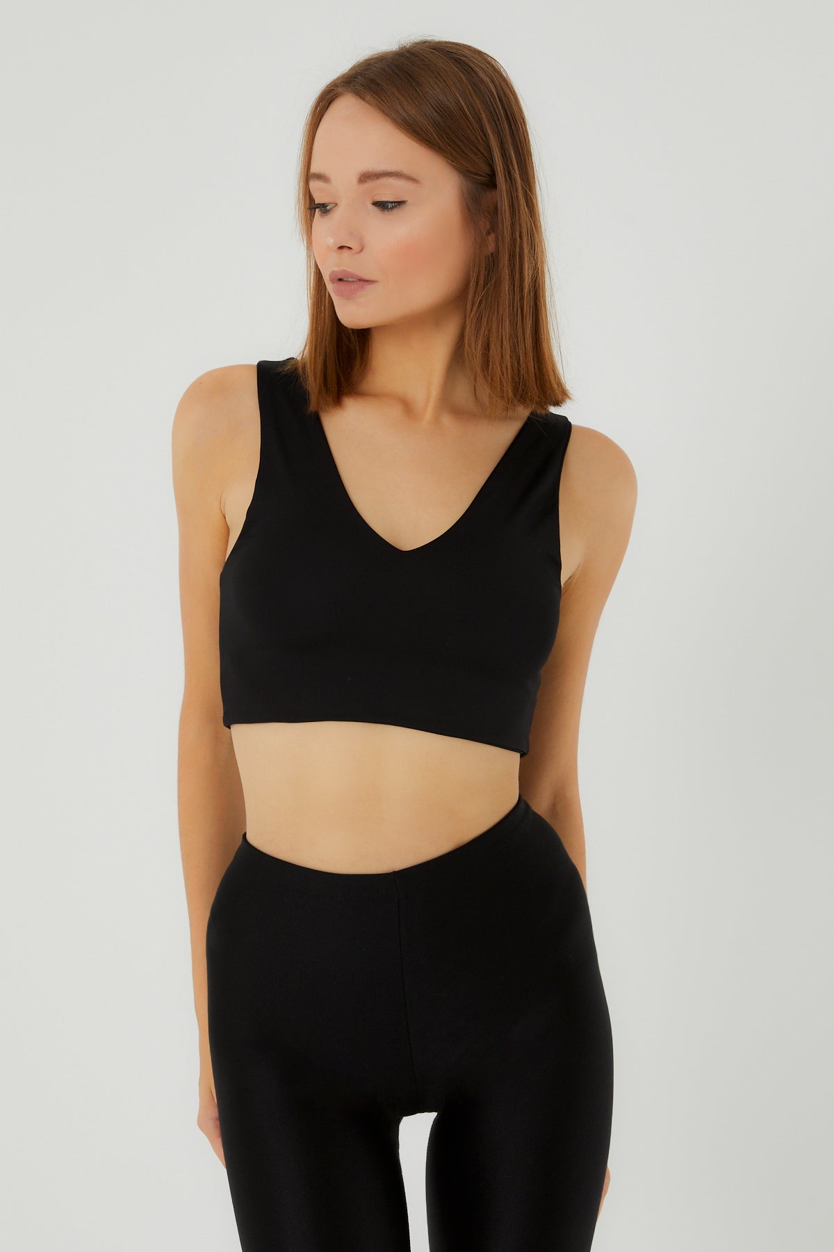 Liene V Yaka Crop Top | Siyah