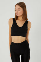 Liene V Yaka Crop Top | Siyah
