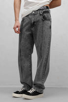 Dikiş Detaylı Relaxed Fit Jean