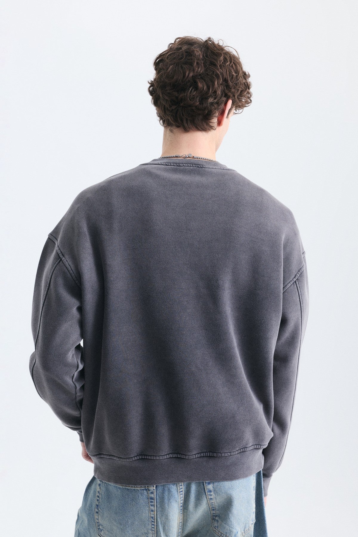 Oversize Yıkamalı Bisiklet Yaka Sweatshirt