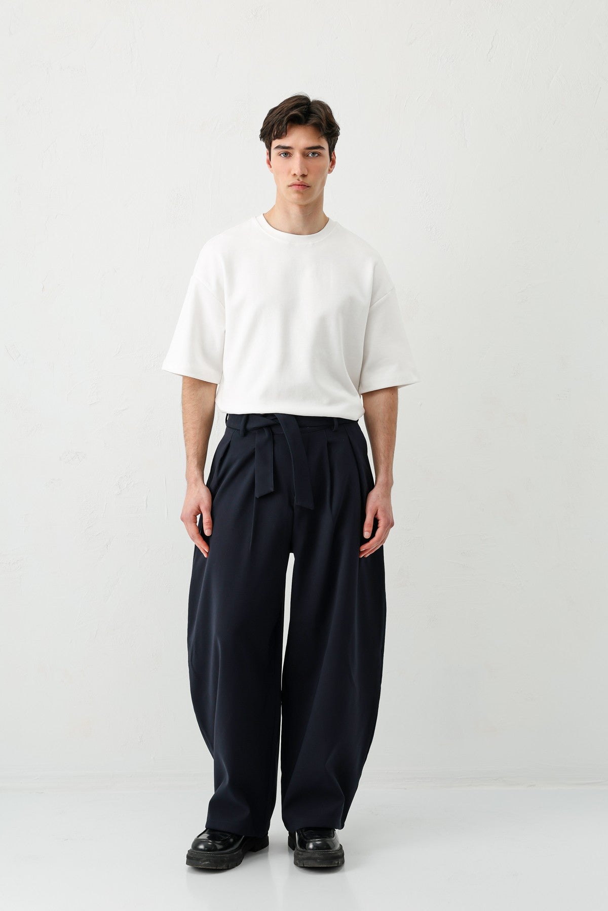 Barrel Fit Tailored Fit Kemerli Pantolon