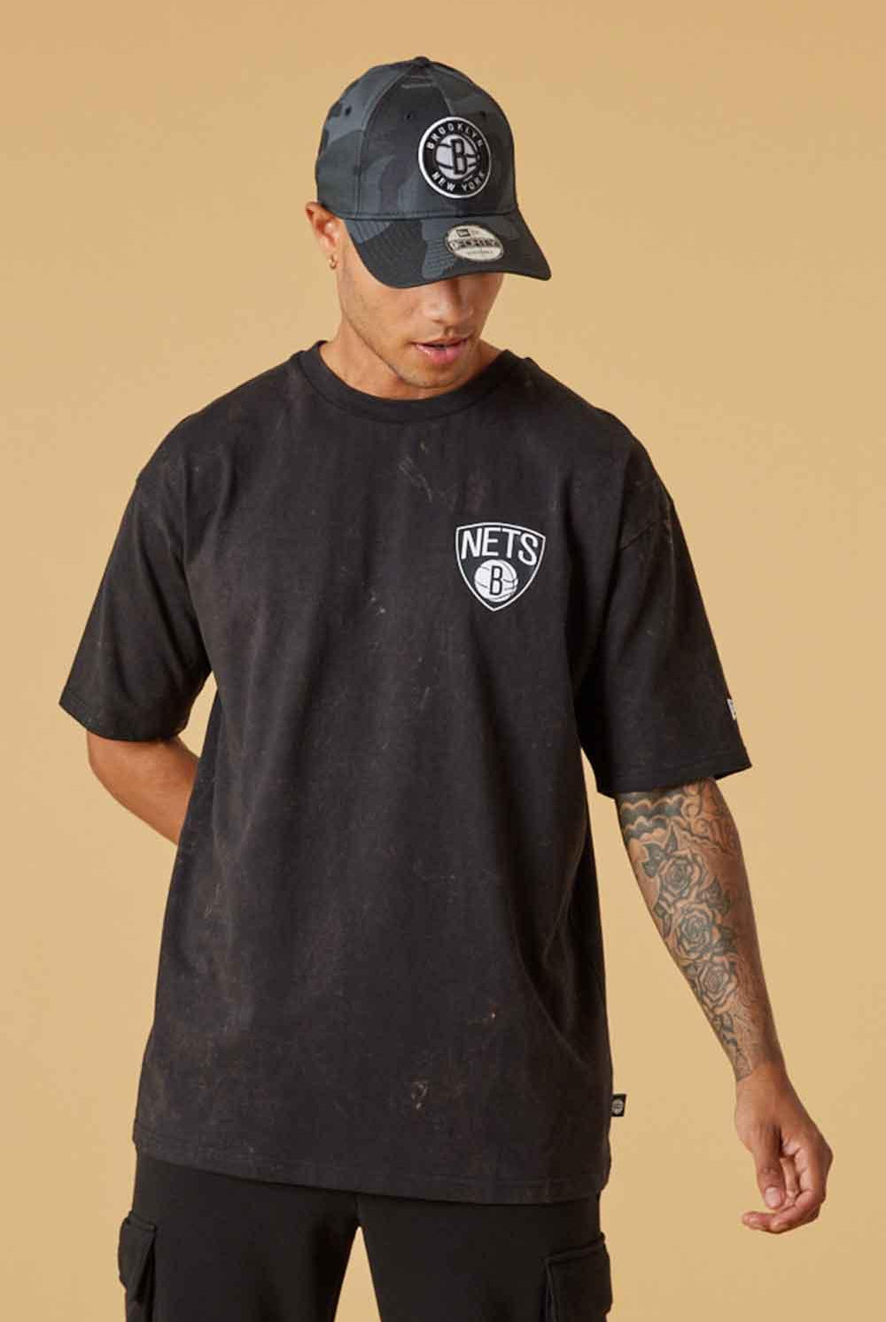 New Era | Washed Pack Graphic Oversized Tee Brooklyn Nets  | Milagron