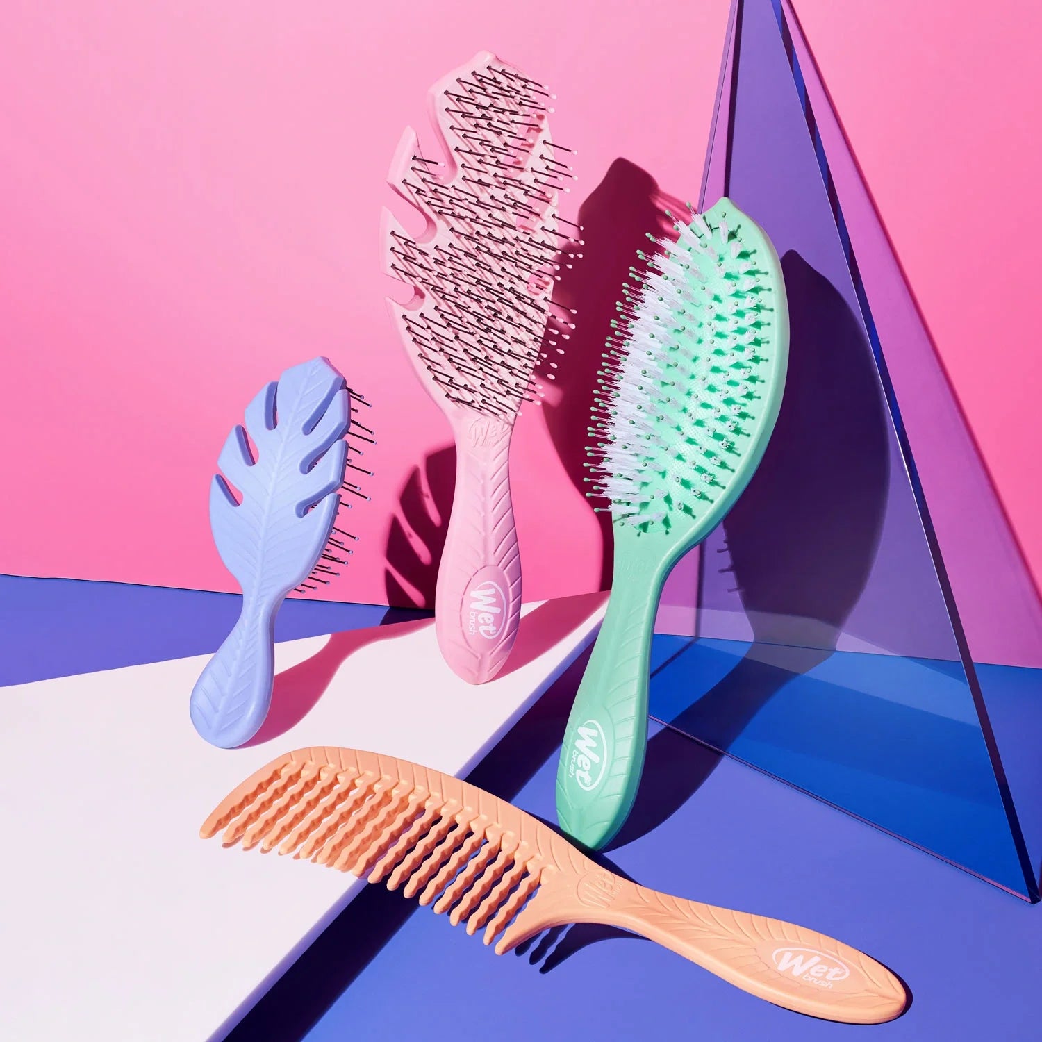 Wet Brush Go Green Treatment&Shine Çay Ağacı Yağlı Dolaşık Açıcı Saç Fırçası