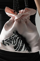 Ava Villain-Zebra İşlemeli Saten Çanta-Omuz Çantası-4-Milagron.com