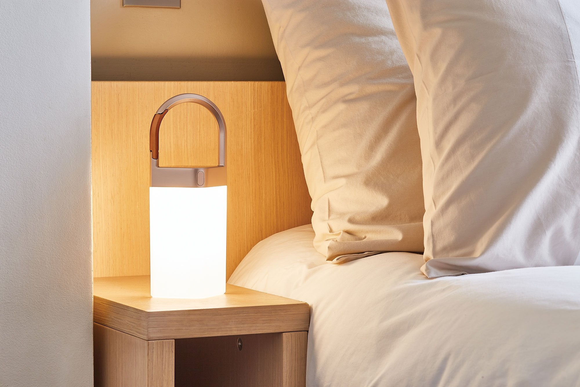 Lexon-Horizon Asılabilir Lamba Dore-Taşınabilir Lamba-5-Milagron.com