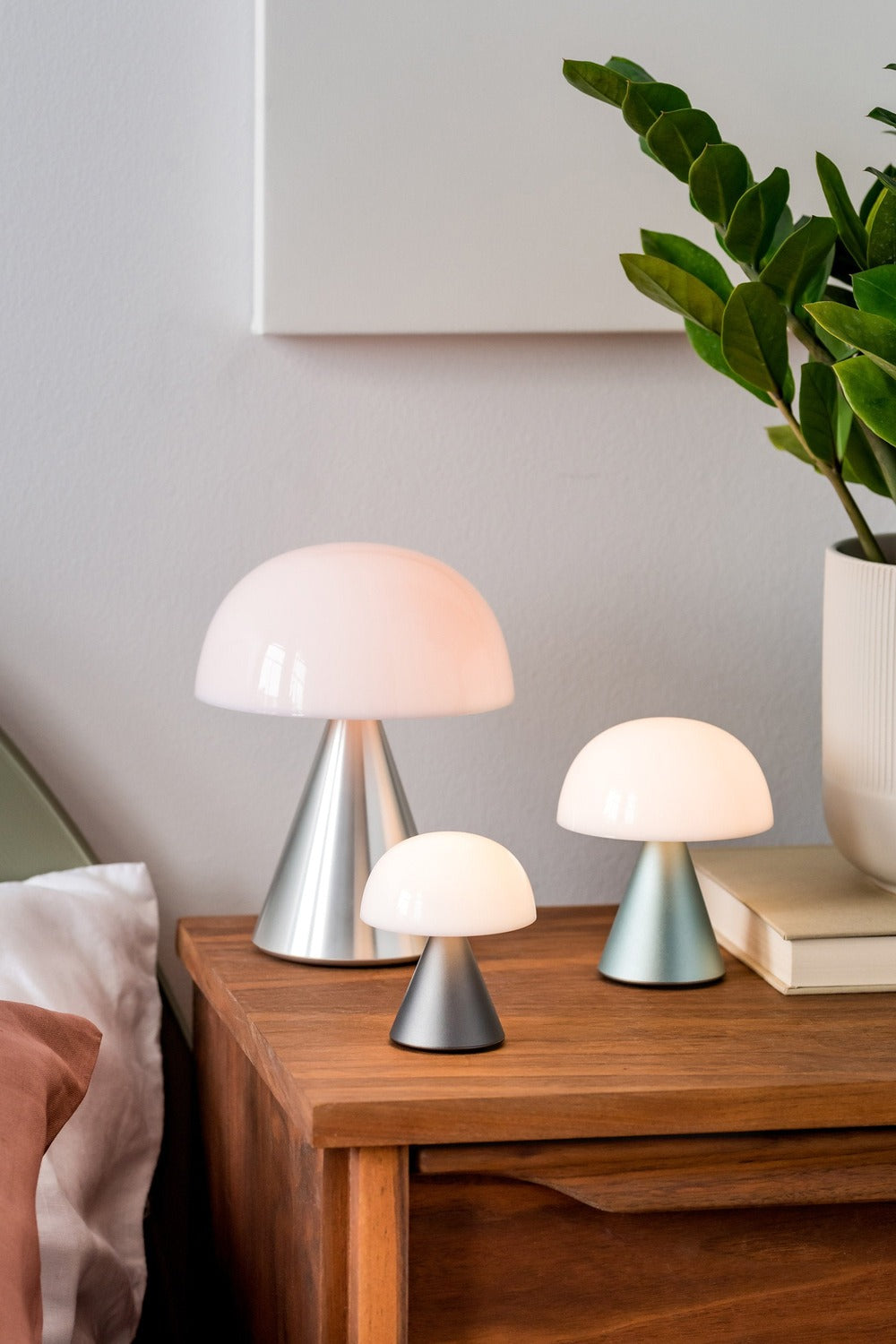 Lexon-Mina M Led Lamba Açık Mavi-Masa Lambası-2-Milagron.com