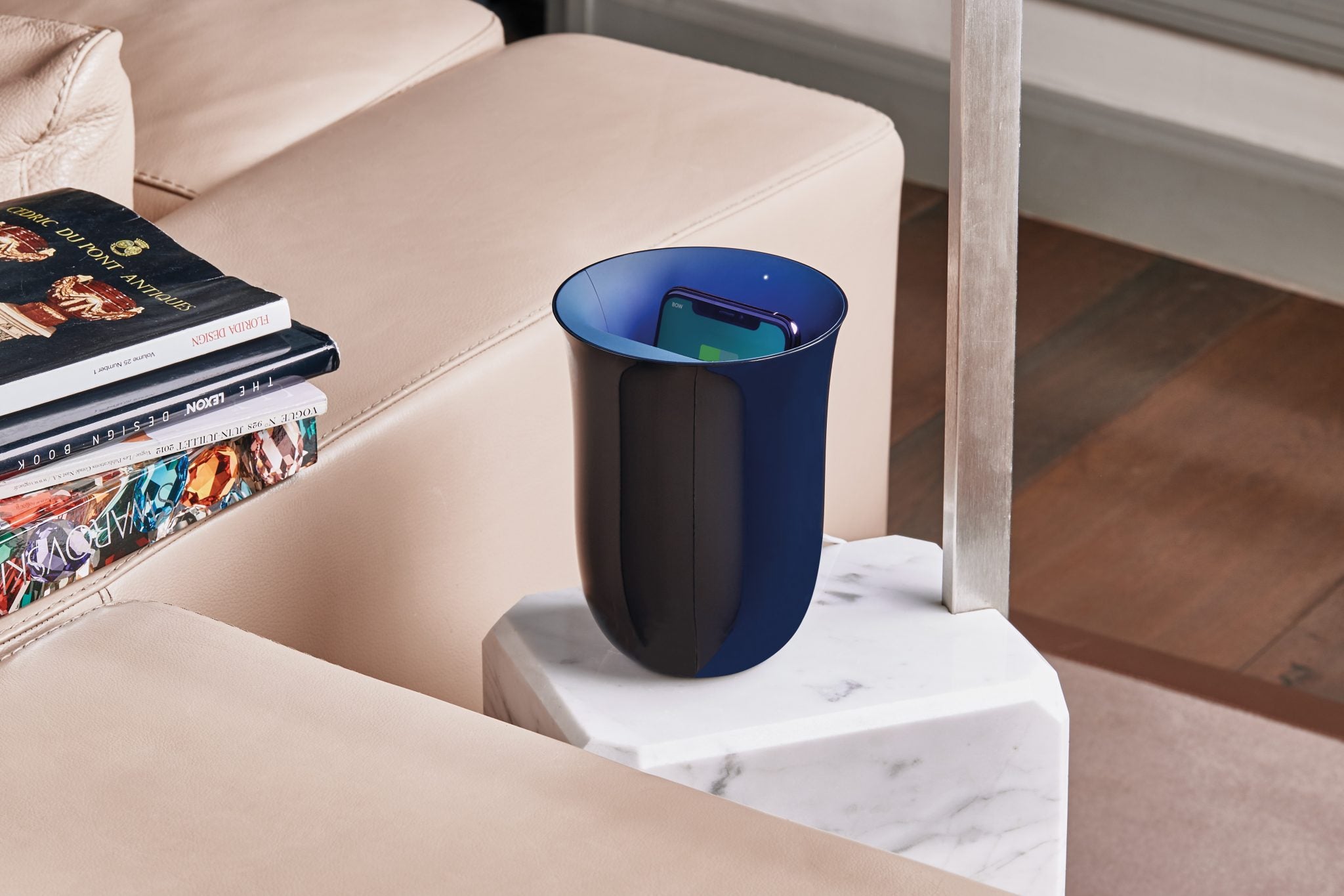 Lexon-Oblio Kablosuz şarj Cihazı Lacivert-Kablosuz Şarj Aleti-4-Milagron.com