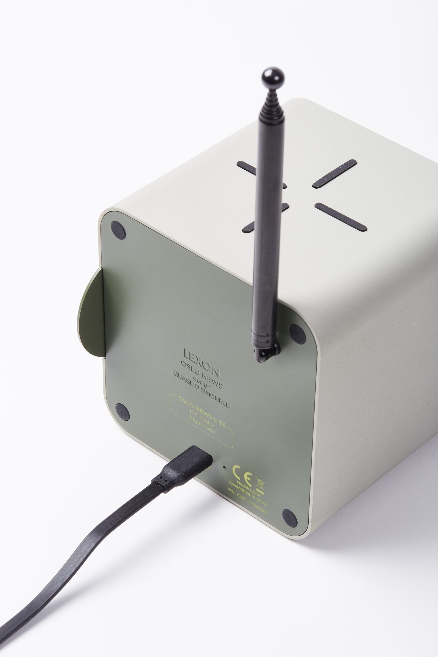 Lexon-Oslo News Lite Radyo-Taşınabilir Hoparlör-4-Milagron.com