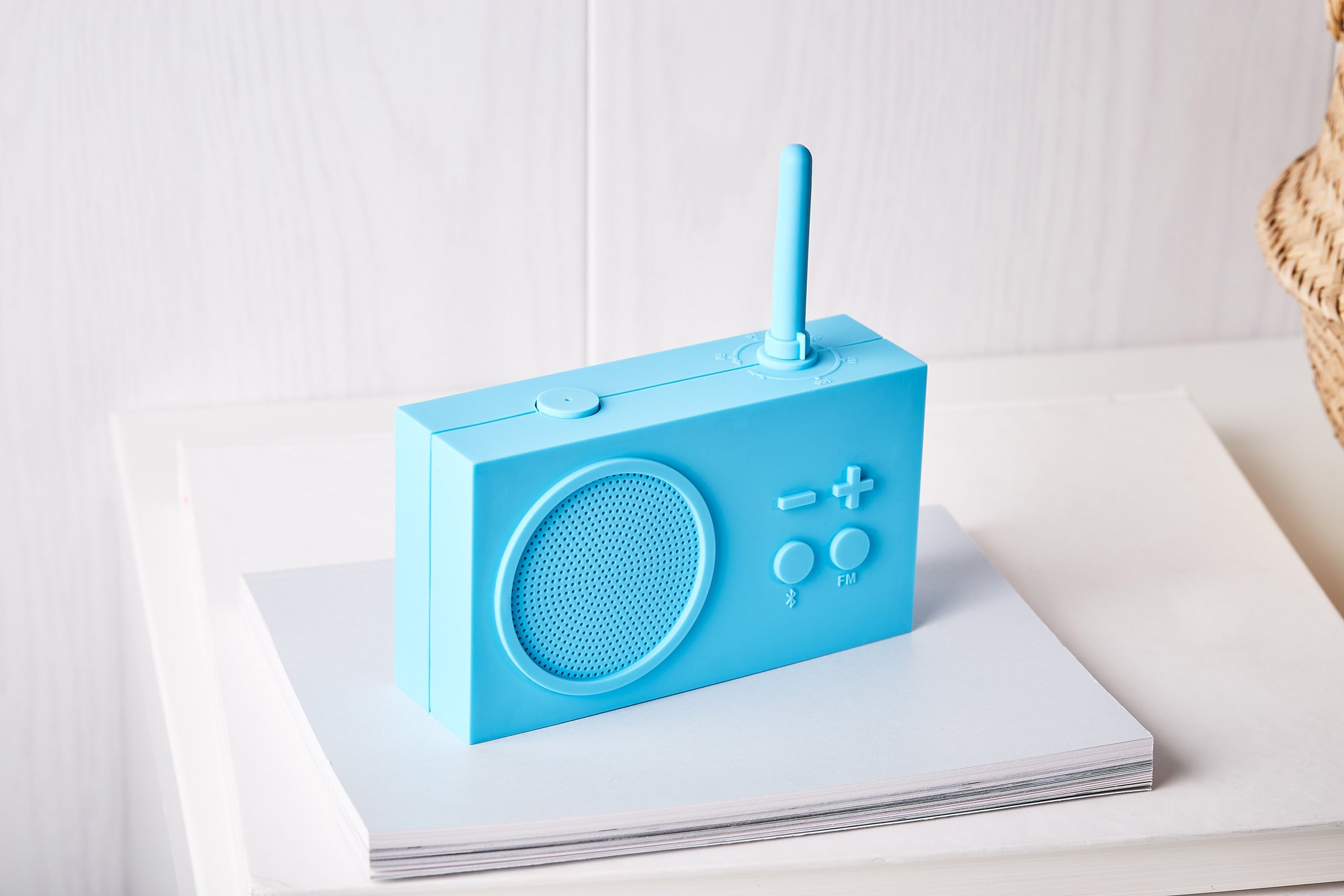 Lexon-Tykho 3 Turkuaz Bluetooth Hoparlör Ve Radyo-Taşınabilir Hoparlör-6-Milagron.com