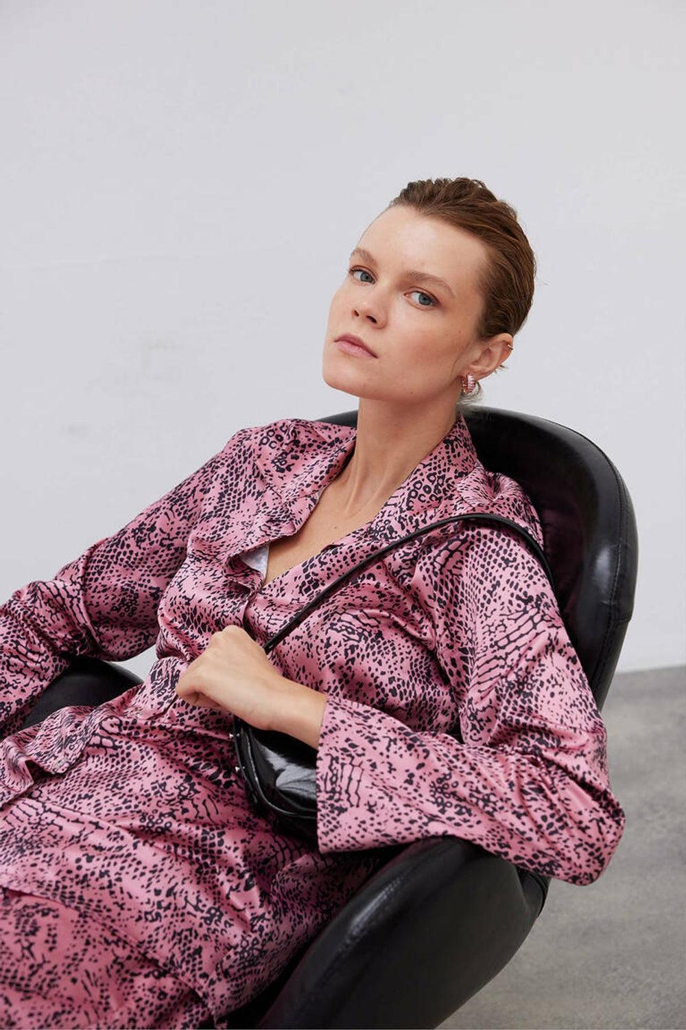 Mozto-SORUNLU - Enya Leopar Printed Pink Pants-Pantolon-4-Milagron.com