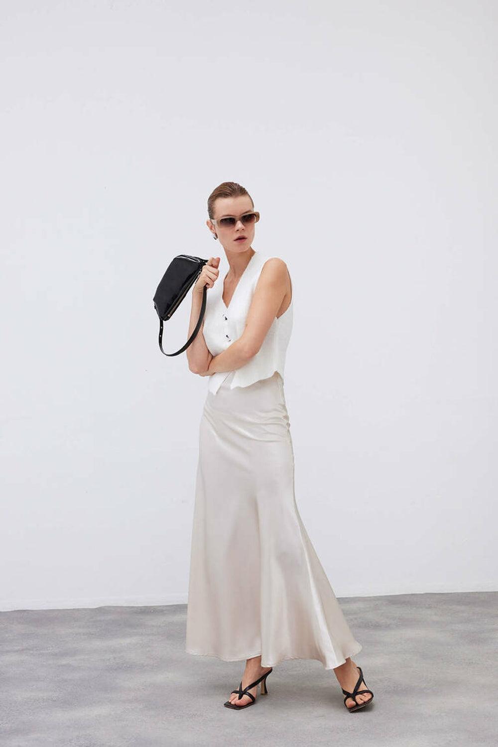 Mozto-SORUNLU - Larissa Maxi Satin Skirt-Etek-3-Milagron.com