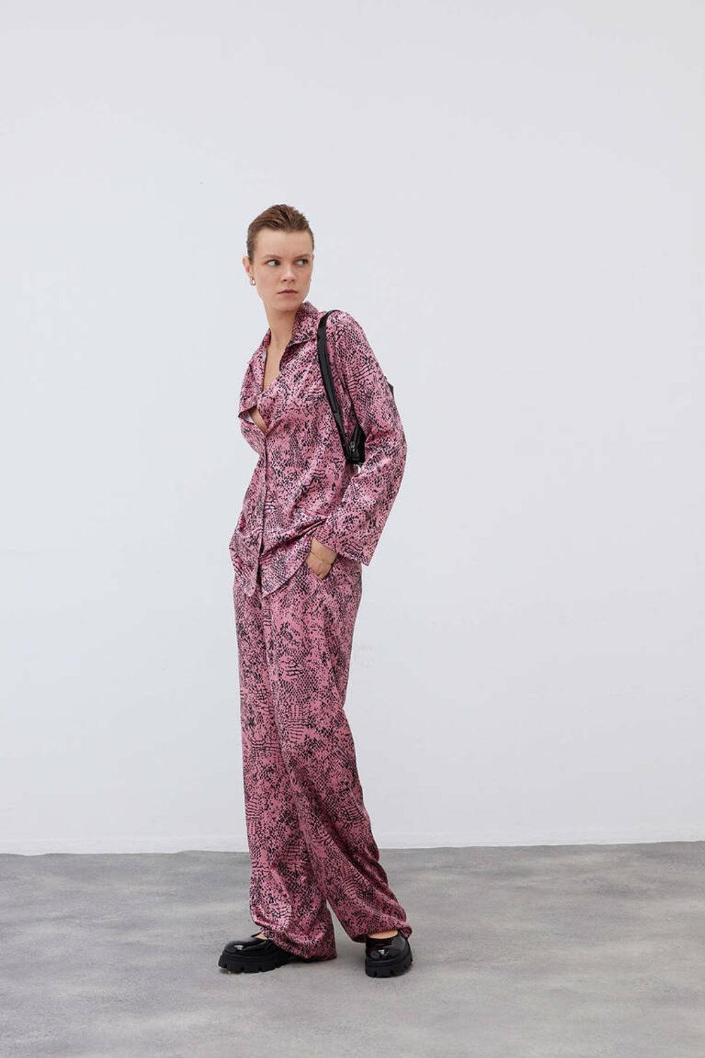 Mozto-SORUNLU - Thalia Satin Shirt-Gömlek-2-Milagron.com