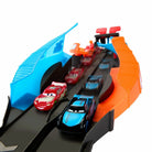 Pixar Cars-Cars Karanlıkta Parlayan Yarışçılar Pist Seti-Oyuncak Arabalar ve Setleri-2-Milagron.com