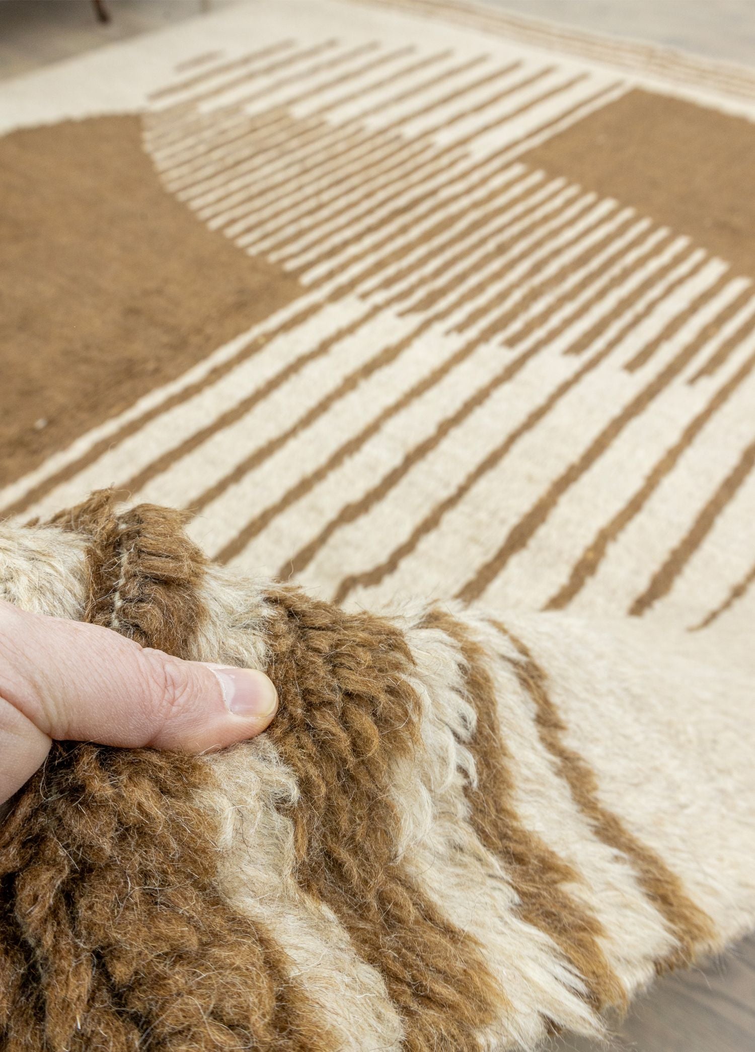 Soho Antiq-Aripa Modern Tasarımlı El Dokuma Yün Halı 264x305 Cm-Halı-4-Milagron.com