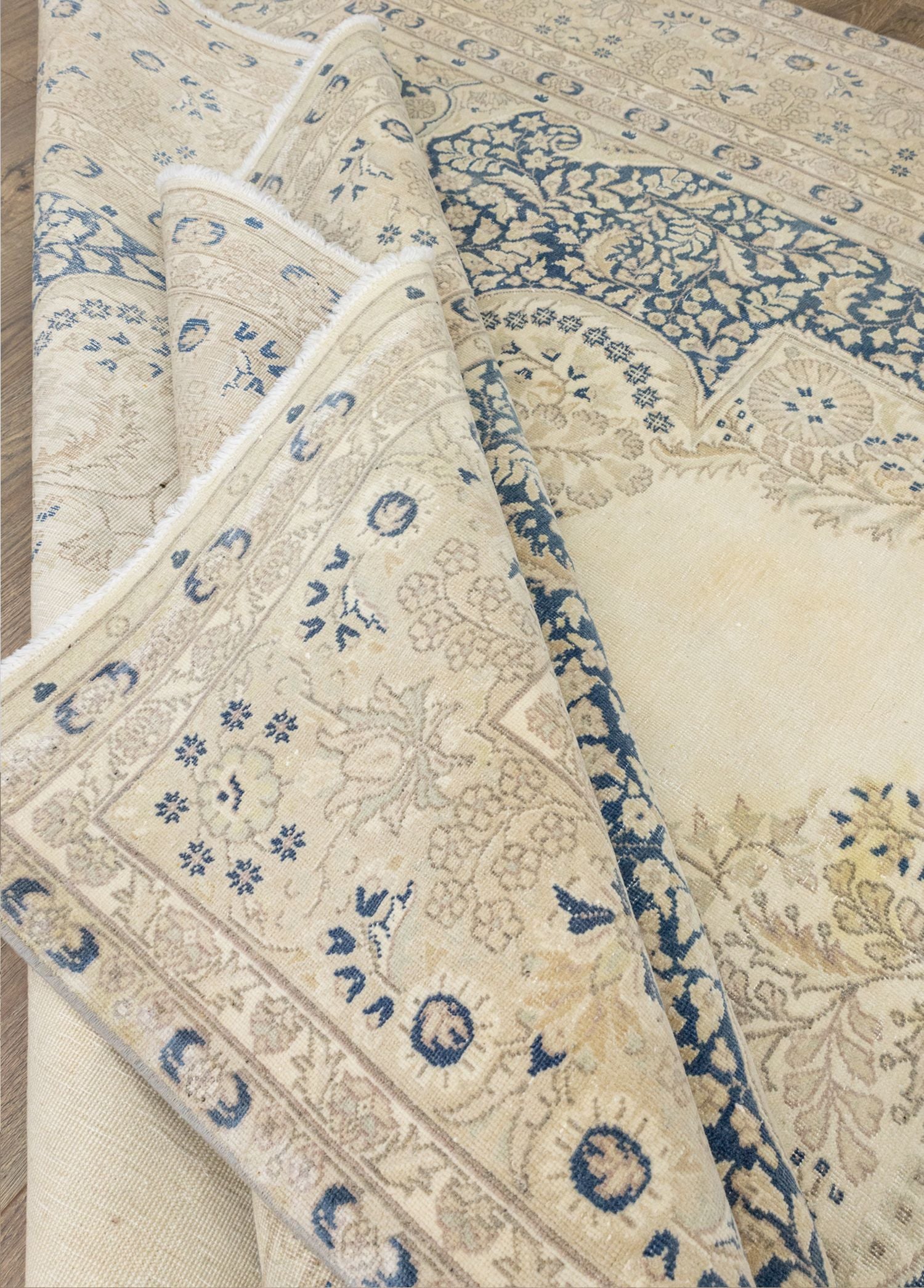 Soho Antiq-Ezher Madalyon Desenli Yün Ladik Halısı 261x391 Cm-Halı-6-Milagron.com