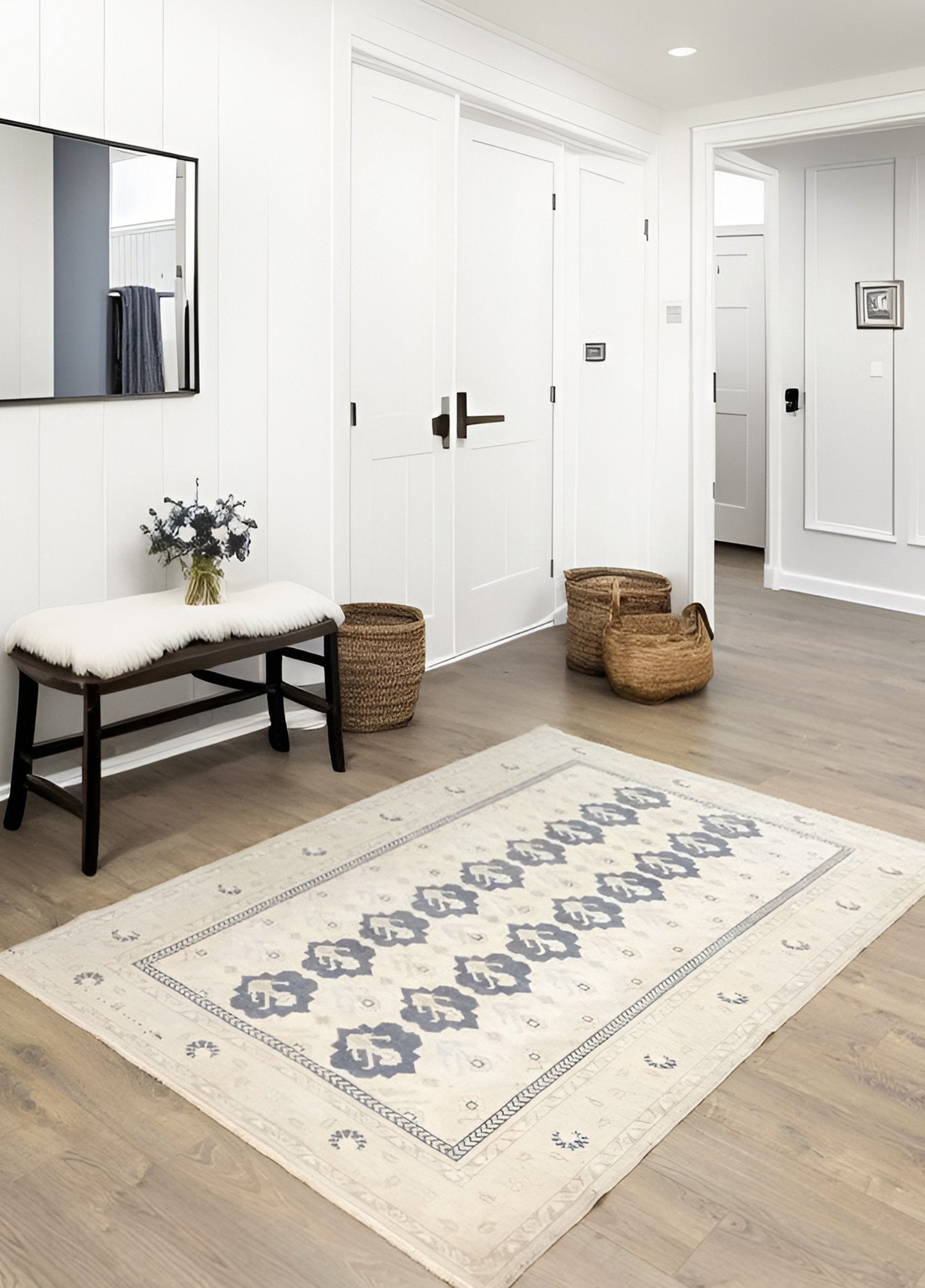 Soho Antiq-Gulivand İlkel Figürlü El Dokuma Yün Halı 147x208 Cm-Halı-2-Milagron.com