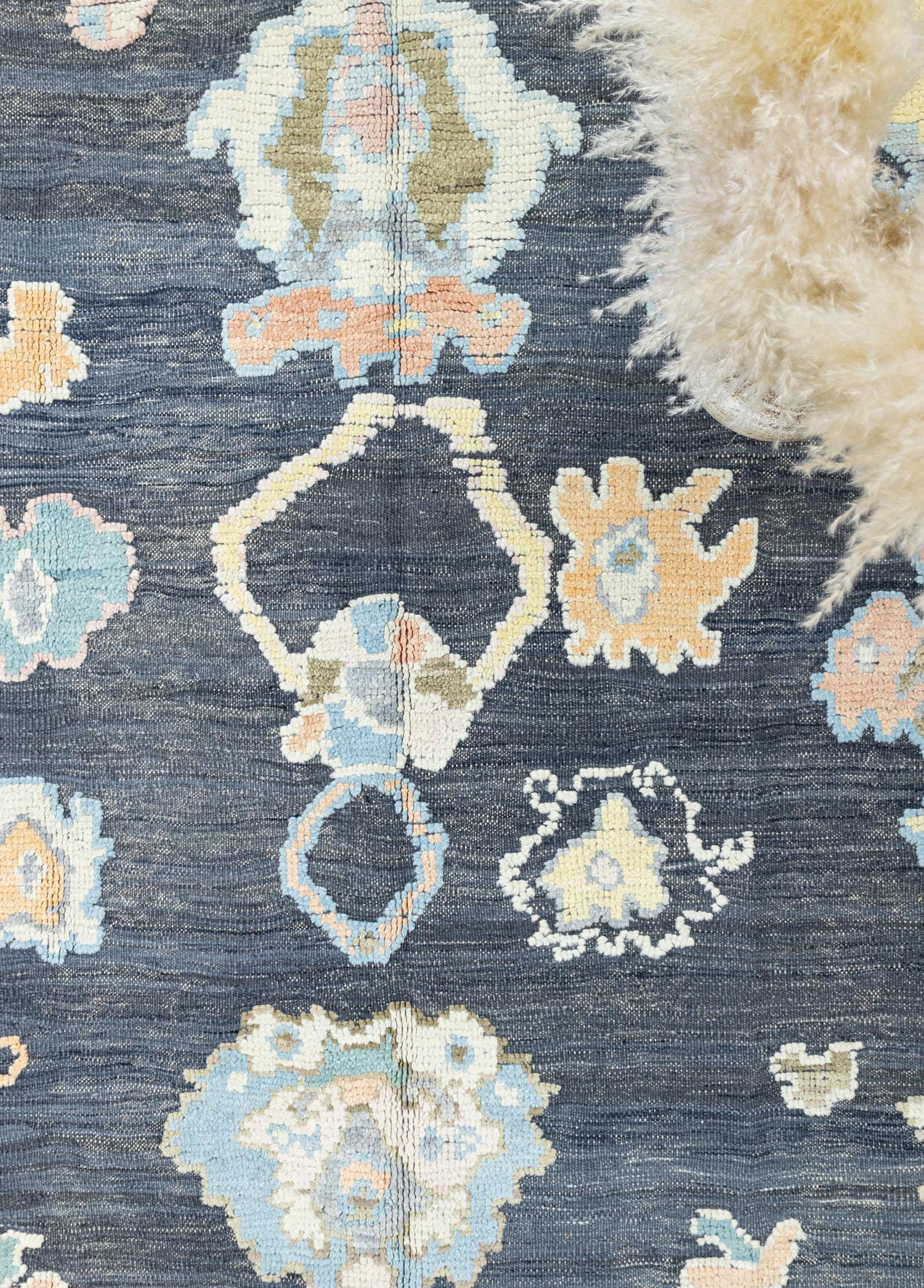 Soho Antiq-Jean Uşak Desenli El Dokuma Büyük Yün Halı 376x456 Cm-Halı-3-Milagron.com