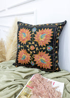 Soho Antiq-Kadio İpek İşlemeli Siyah Kırlent 50x50 Cm-Yastık-2-Milagron.com