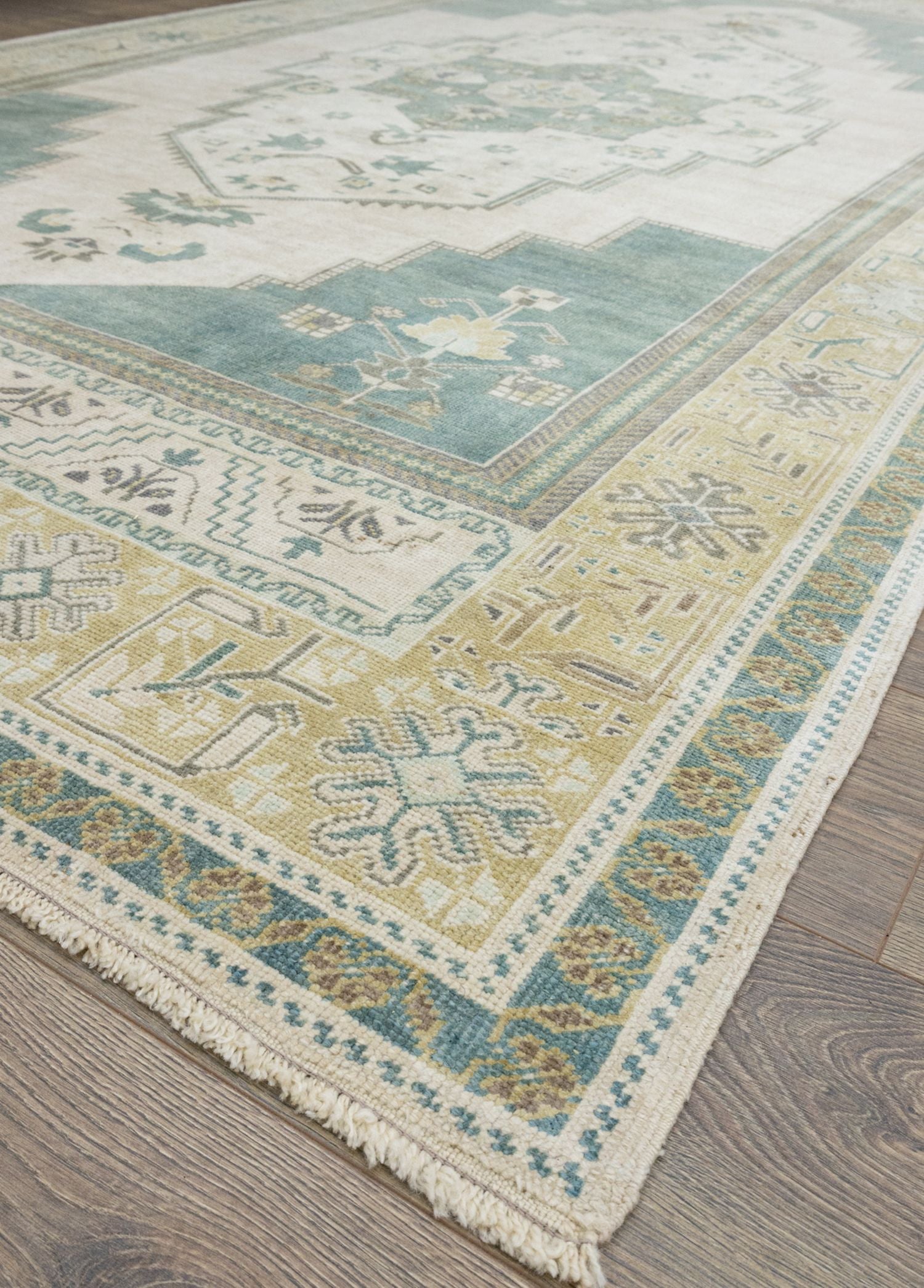 Soho Antiq-Kise Taşpınar Desenli El Dokuma Yün Halı 171x315 Cm-Halı-3-Milagron.com