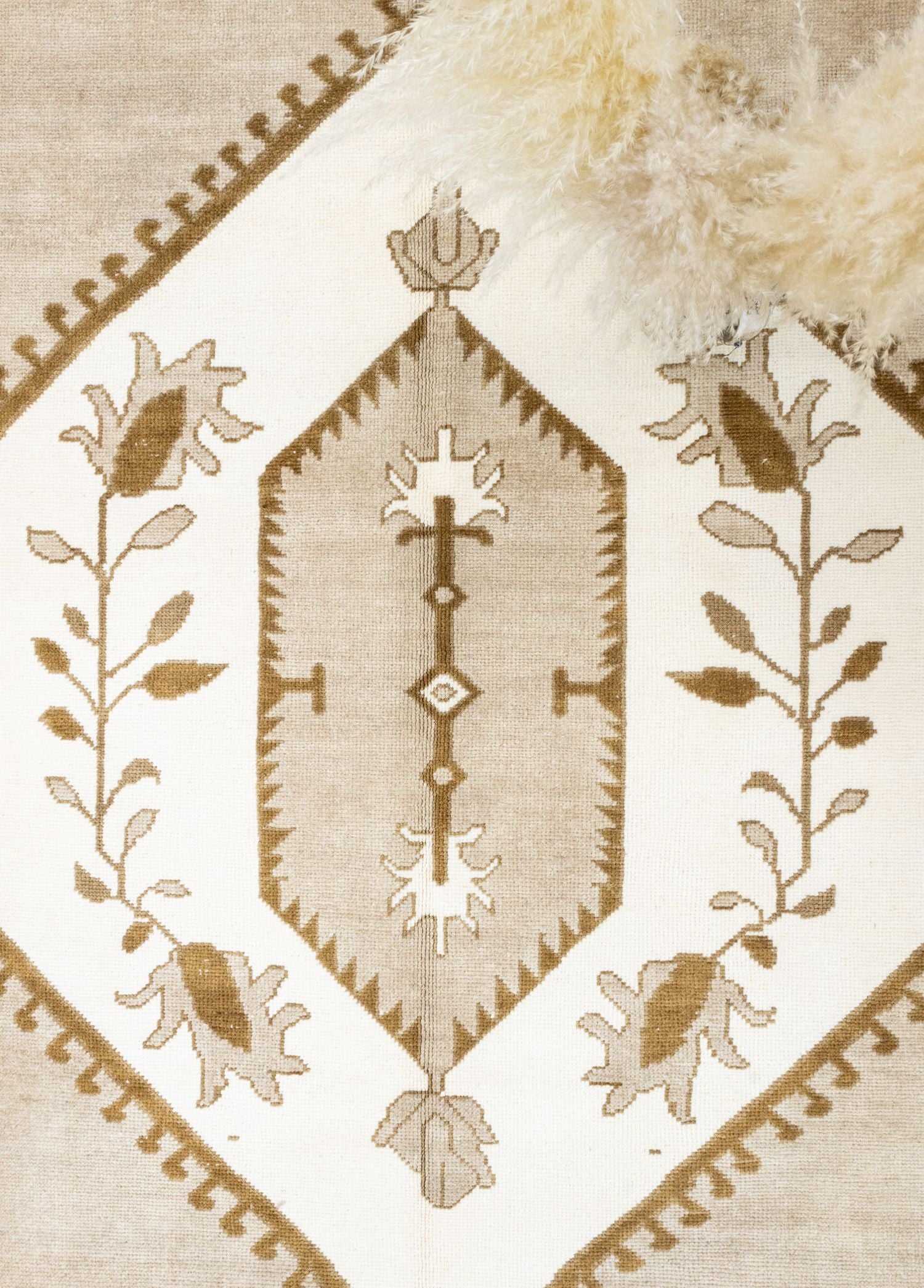 Soho Antiq-Mella Rustik Desenli El Dokuma Yün Halı 338x441 Cm-Halı-3-Milagron.com