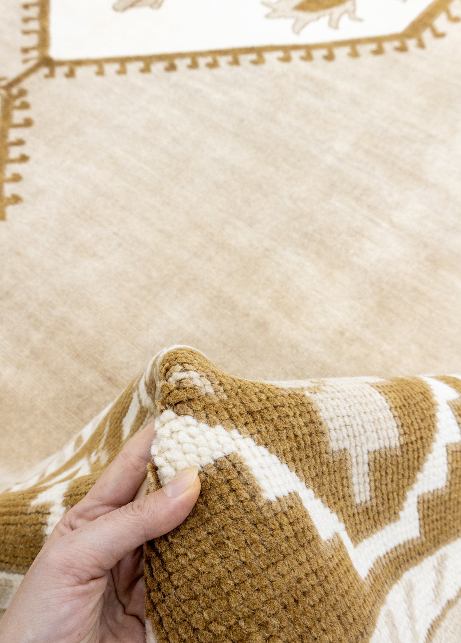 Soho Antiq-Mella Rustik Desenli El Dokuma Yün Halı 338x441 Cm-Halı-4-Milagron.com