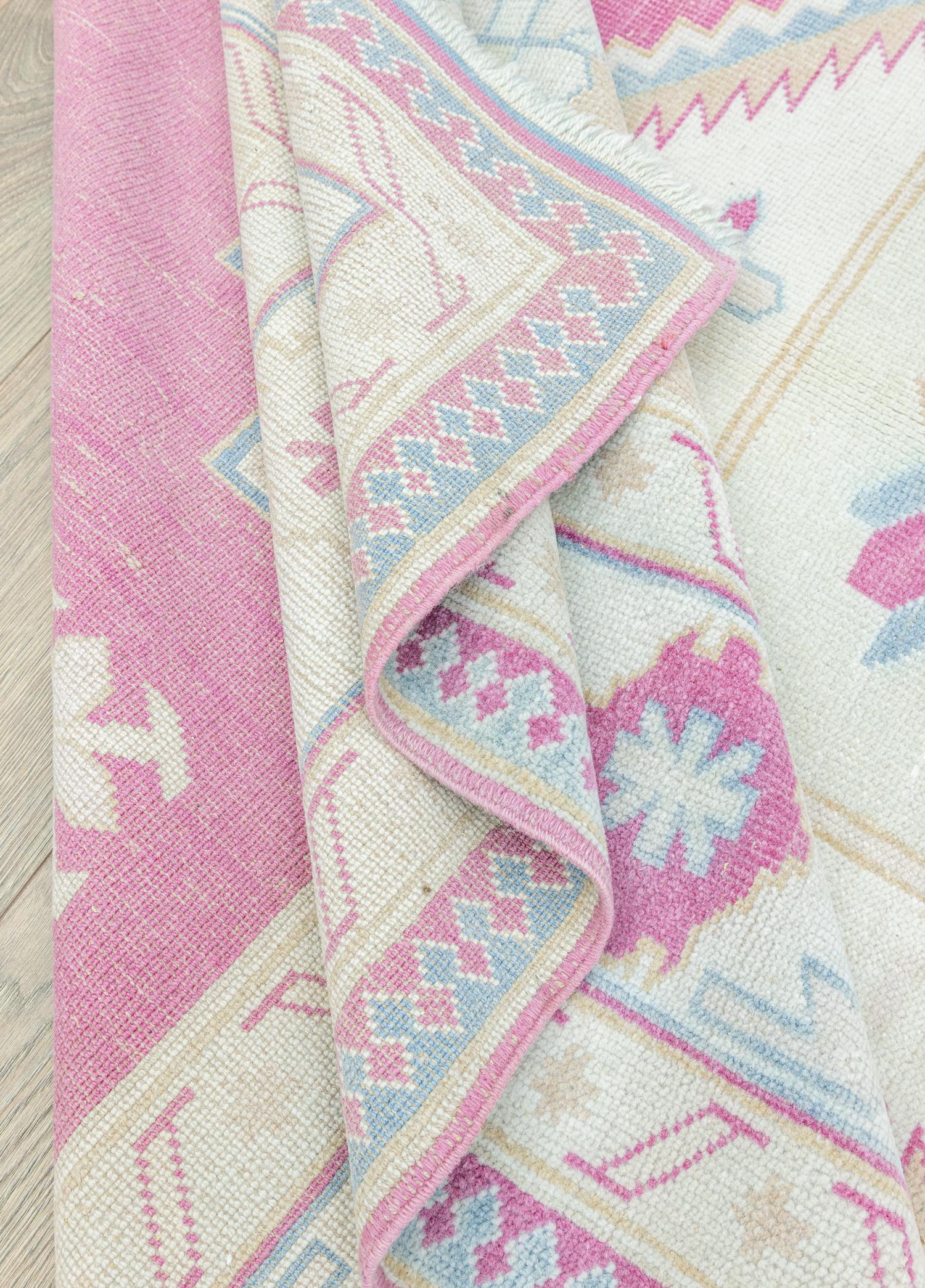 Soho Antiq-Rohit Rustik El Dokuma Pembe Yün Halı 193x272 Cm-Halı-6-Milagron.com