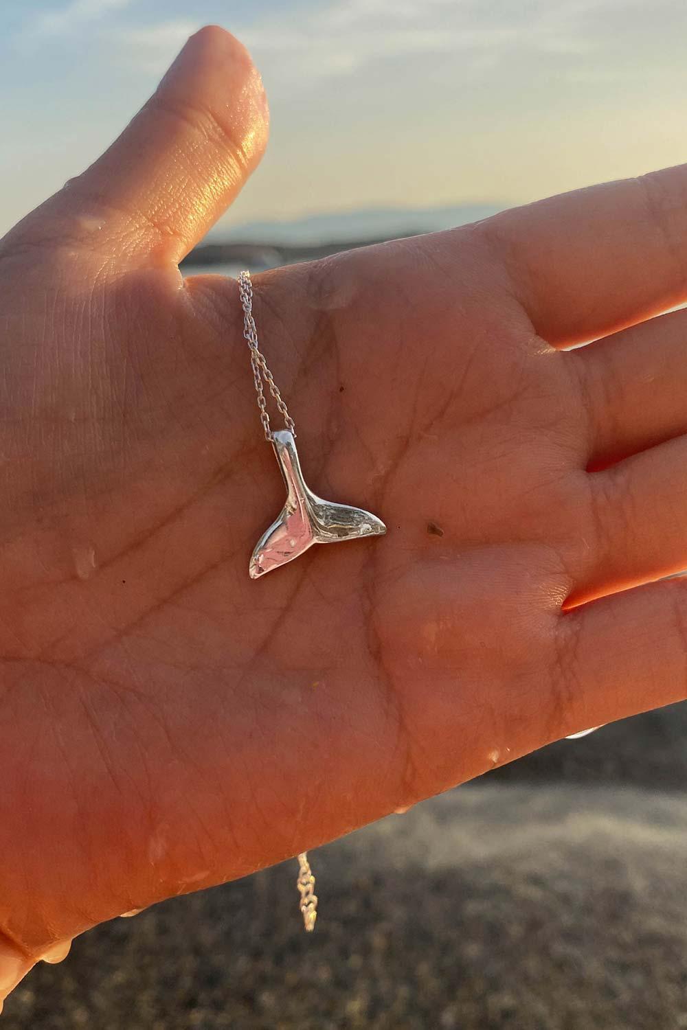 The AC Stories-Make a Wave Silver-Kolye-2-Milagron.com