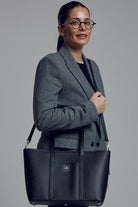 Thestance.co-Ajda - Siyah-Omuz Çantası-9-Milagron.com