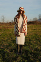 Wayt-Cosmic Distortion Kahve & Sarı Dama Desenli Cepli Şişme Atkı-Şal & Fular-2-Milagron.com