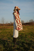 Wayt-Cosmic Distortion Kahve & Sarı Dama Desenli Cepli Şişme Atkı-Şal & Fular-3-Milagron.com