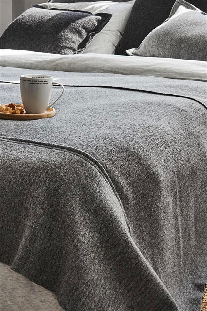 Moyha | Ev Tekstili | Comfort Gri Yatak Örtüsü (120 x 240) | Milagron 