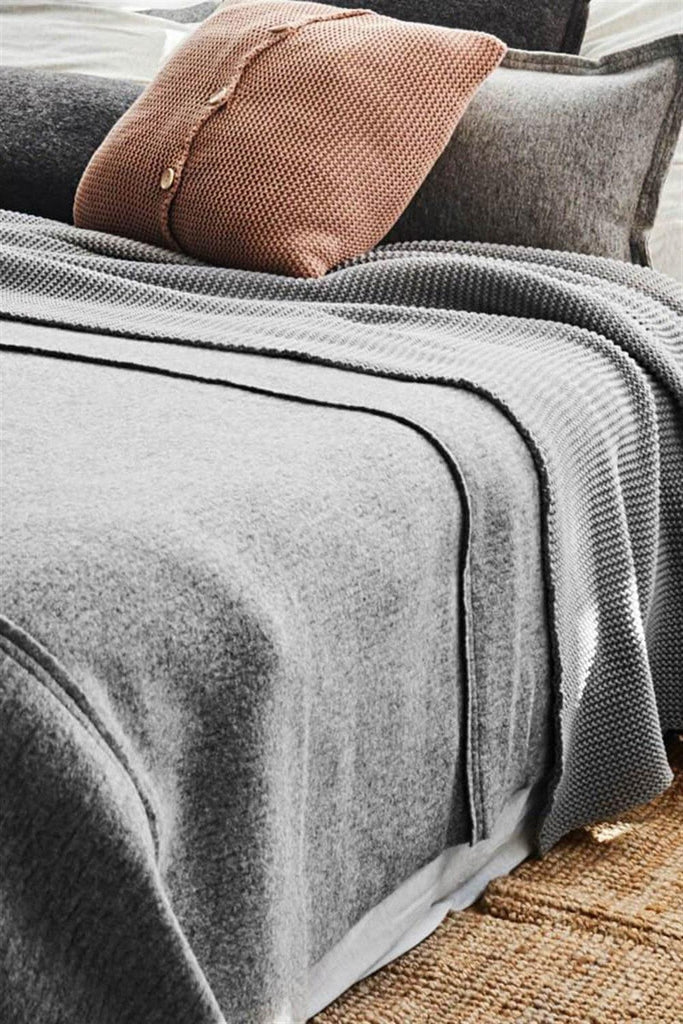 Moyha | Ev Tekstili | Comfort Gri Yatak Örtüsü (180 x 240) | Milagron 