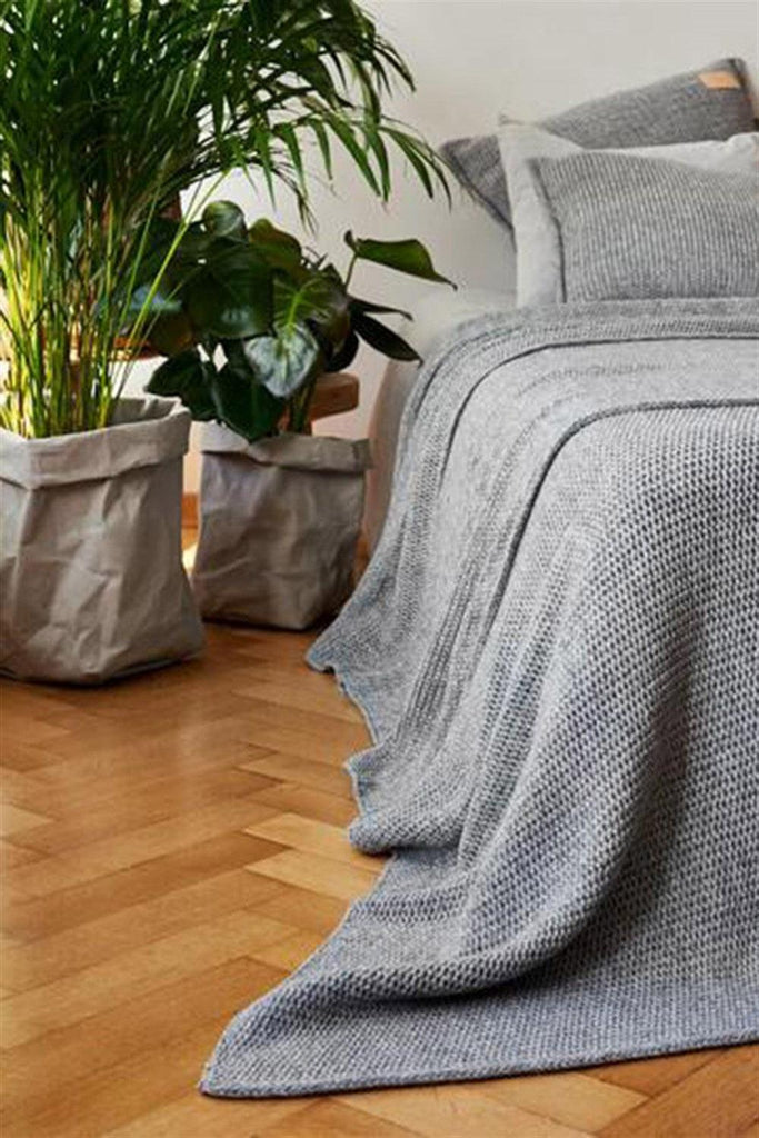 Moyha | Ev Tekstili | Wooly Gri Yatak Örtüsü (200 x 220) | Milagron 